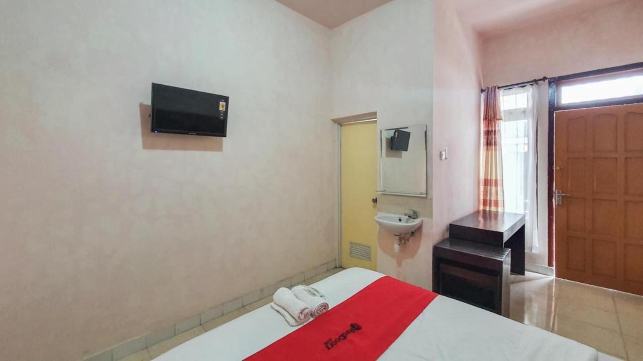 Reddoorz At Pujon Malang Batu (East Java) Exterior foto