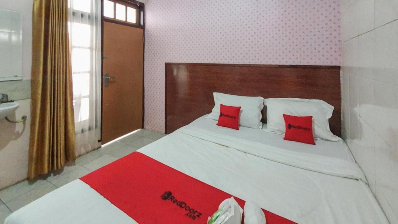 Reddoorz At Pujon Malang Batu (East Java) Exterior foto